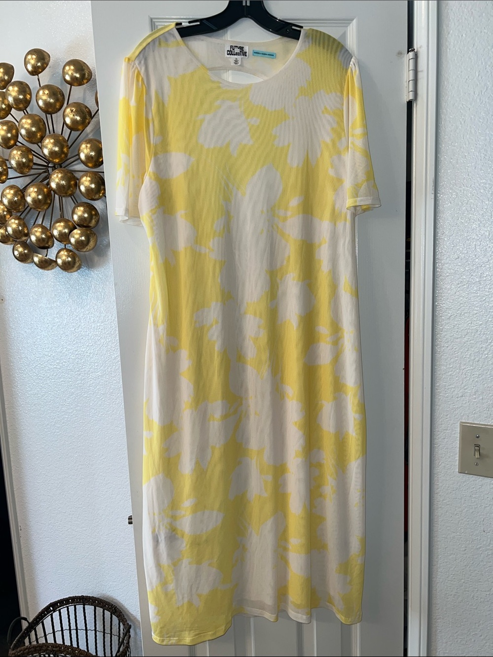 FUTURE COLLECTIVE Yellow & White Printed Maxi Dress Scoop Neck & Cut Out 1X